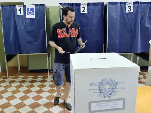 Date un sarto al leghista Salvini e forse avrete un vero leader