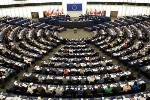 Le pensioni top secret degli eurodeputati: "Quanto prendiamo? C'è la privacy"