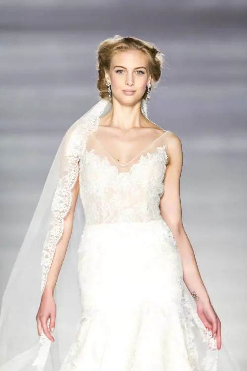La sposa di charme sfila e conquista i buyer
