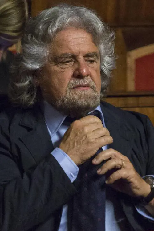 Grillo, il genio del Maalox: fa uno spot allo sponsor