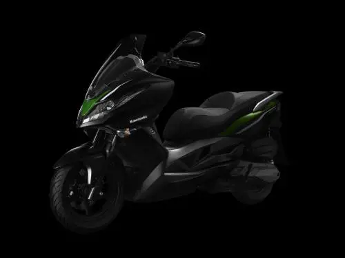 Prova Kawasaki J300, buona la prima