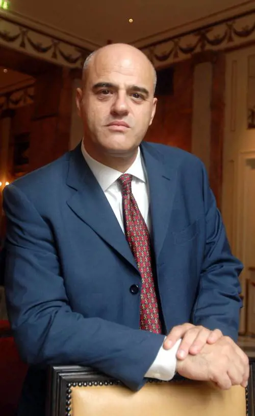 Descalzi disegna un'Eni più snella