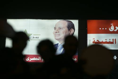 Un poster elettorale di Abdel Fattah al-Sisi a piazza Tahrir