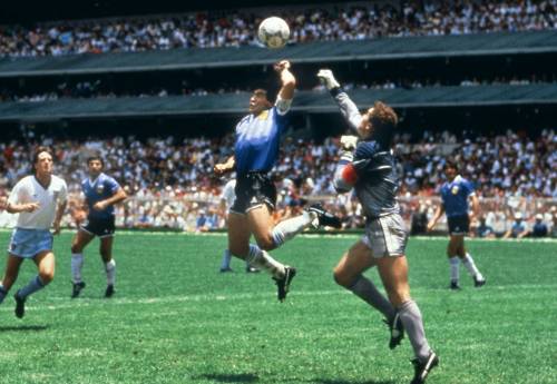 Dalla mano de dios all'orgasmo da sogno. Eterno Brasile-Argentina nel nome di Diego