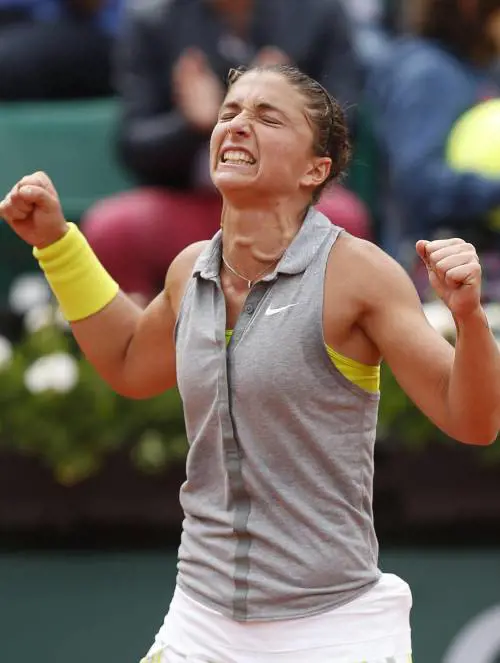 Errani, fine della corsa Sbatte contro la Petkovic asfaltata senza lottare