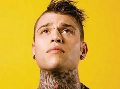 Fedez, non è ancora "televisivo". Punto di forza o  limite?