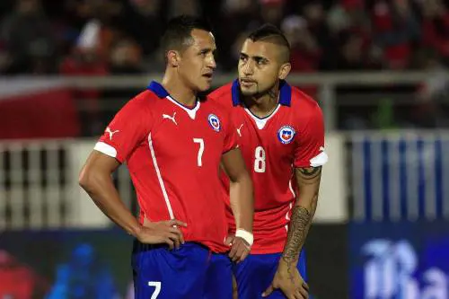 Arturo Vidal e Alexis Sanchez durante l'amichevole con l'Irlanda del Nord