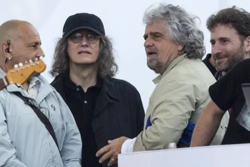 Muore Casaleggio, Grillo annulla lo spettacolo di stasera