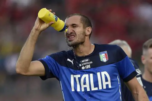 Allarme Chiellini. "Calma Cassano, è già dura in undici"