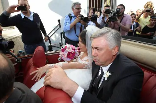La figlia Katia si sposa e Carletto si commuove