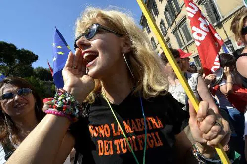 Dipendenti comunali in sciopero a Roma contro Ignazio Marino