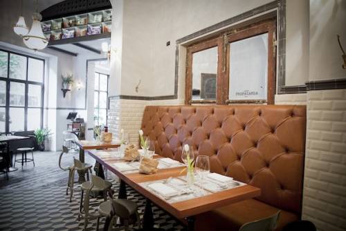 Fra il bistrò e il bar cocktail eccelsi e piatti alla romana
