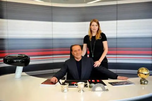 Berlusconi contro Renzi:  "Tante promesse  ma nessuna copertura"