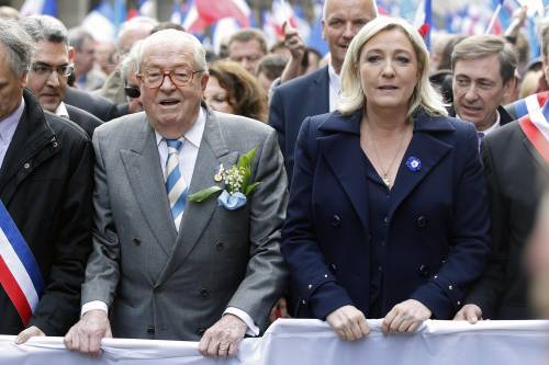 Battuta antisemita, Marine Le Pen contro il padre: "Errore politico"