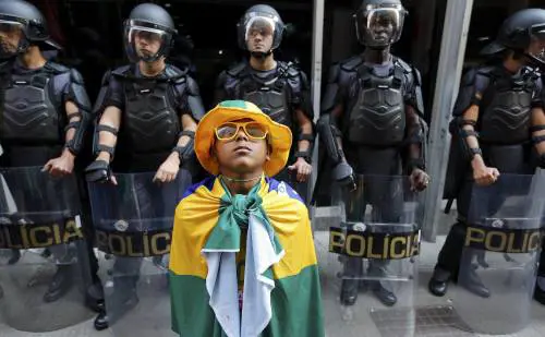 Se anche il Maracanã tradisce il Paese