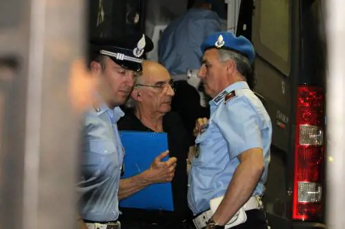 Carige, lo scandalo si allarga: indagati anche tre magistrati