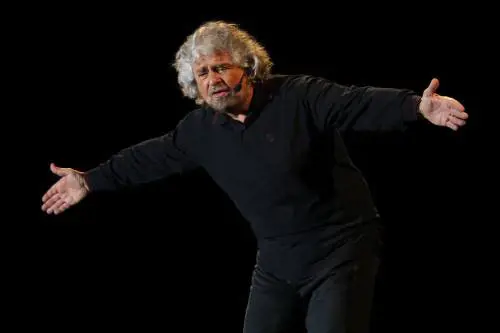 La canzone vietata ai grillini: "Non usatela nelle manifestazioni"