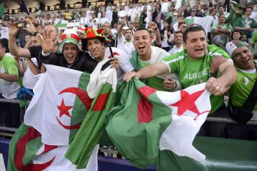 Il tifo algerino in azione