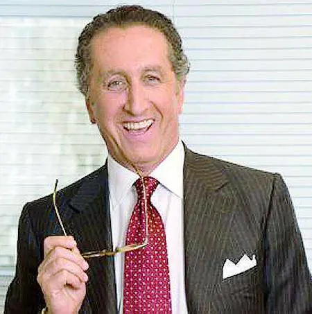 Mondadori riparte: vende le azioni proprie e aumenta il capitale