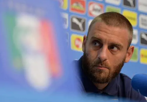 La capitale giallorossa gioca il derby del potere con "gattopardo" Lotito