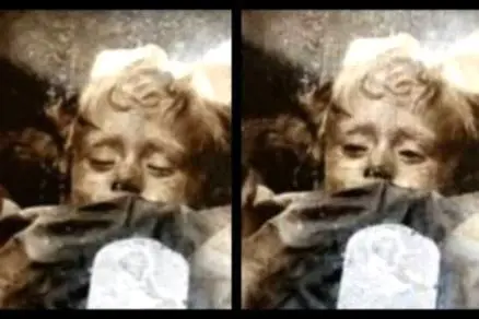 La mummia della piccola Rosalia apre gli occhi e fa gridare al miracolo