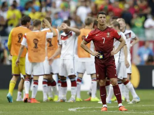 Lo sconforto di Cr7 al termine del match contro la Germania
