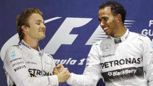 Rosberg e Hamilton festeggiano dopo il Gp d'Austria
