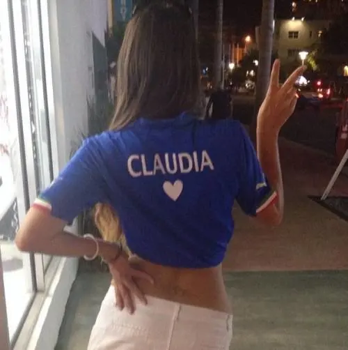 Claudia carica gli Azzurri: "Gli italiani lo fanno meglio..."