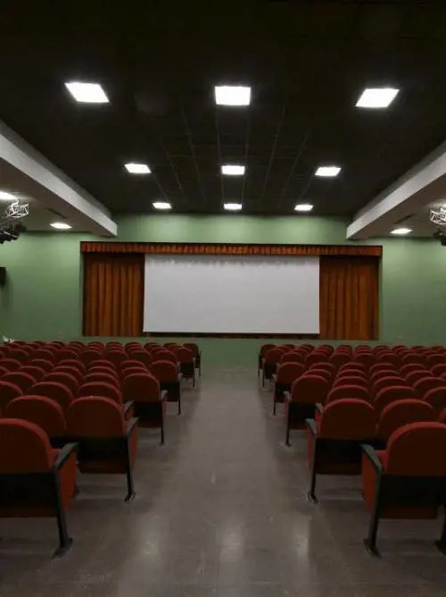 Film e spettacoli: così la parrocchia unisce i quartieri