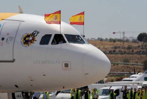 L'aereo spagnolo protagonista di un guaio al ritorno