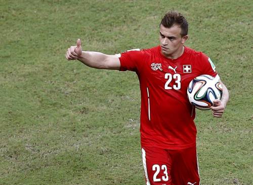 Xherdan Shaqiri trascina la Svizzera