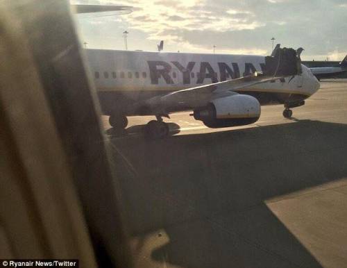 Scontro fra aerei Ryanair a Stansted