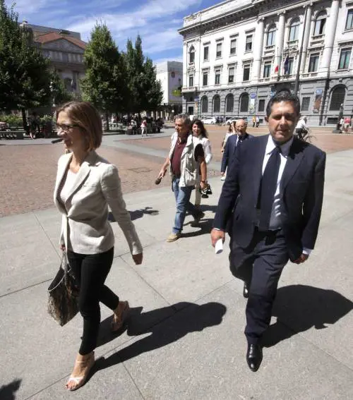 Toti: «Sì a unioni ma no a nozze e adozioni gay»