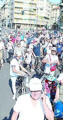 "Luci in bici" per battere la cecità dei bimbi