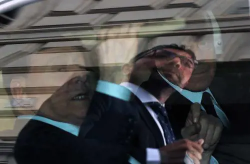 Riforme, Berlusconi a palazzo Chigi per il faccia a faccia con Renzi