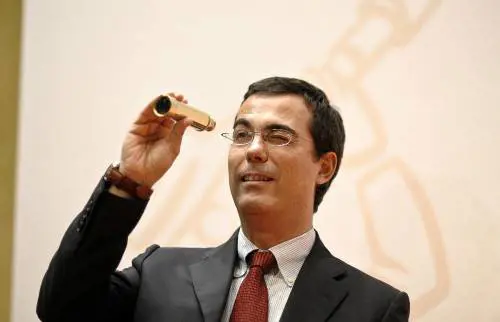 Floris fa subito la vittima: "Rai, non credevi in me"