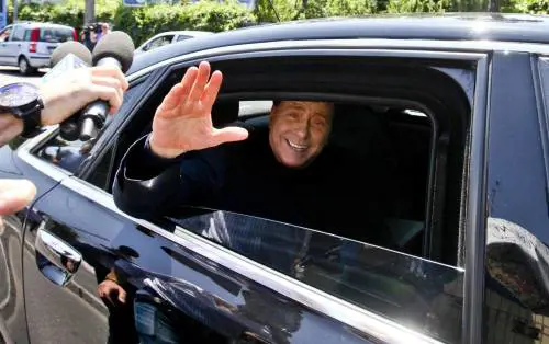 Berlusconi dimesso dal San Raffaele