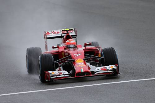 F1, Gp Inghilterra: Rosberg in pole. Flop Ferrari