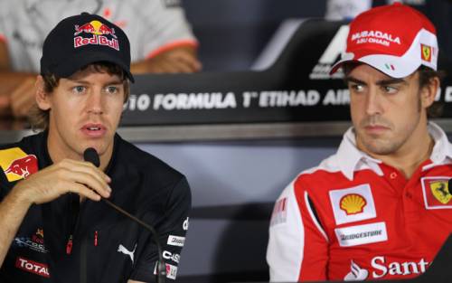 Tra Vettel e Allonso in Gran Bretagna in scena un duello d'altri tempi