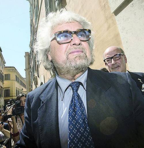 Grillo si piega al Pd sulle riforme 