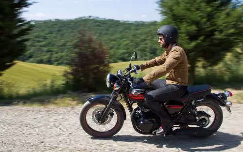 Kawasaki W800, piacere vecchio stile