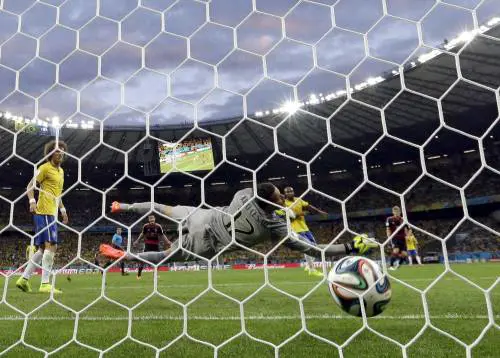 Gol dubbio? L'orologio avvisa l'arbitro con una scossa al polso