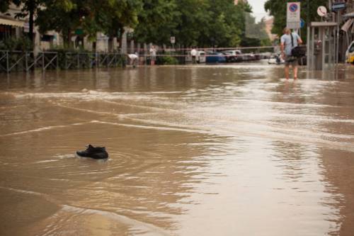 Due cadaveri riaffiorano dopo l'alluvione nel Milanese