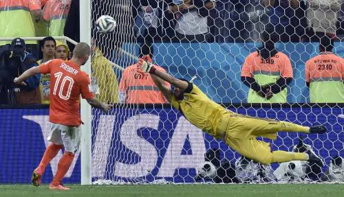 L'Argentina batte l'Olanda ai rigori: 4-2