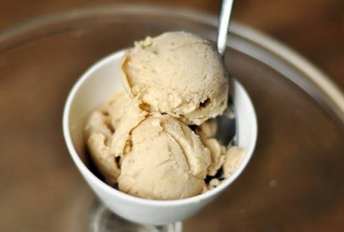 Come fare il gelato con solo un ingrediente: cremoso e leggero!