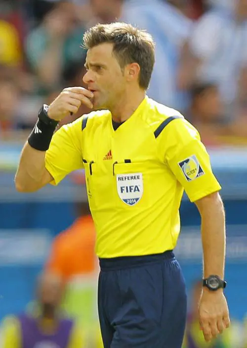 Buste con proiettili ai dirigenti degli arbitri di calcio italiani
