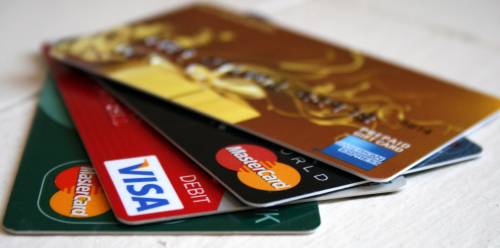 Canone, commissioni e costi: ecco le carte di credito più care