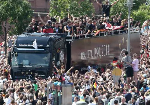La Germania campione del mondo festeggiata a Berlino