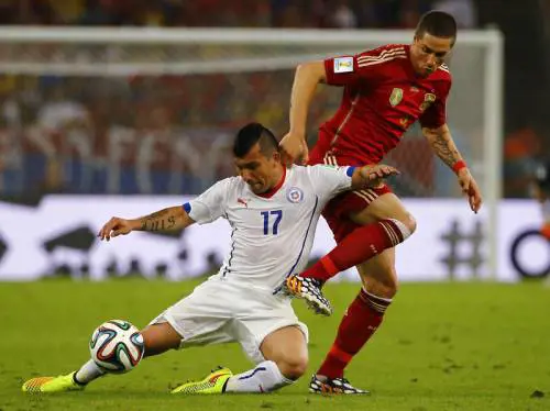 Medel interviene su Fernando Torres. Per il Cileno 9 milioni la richiesta