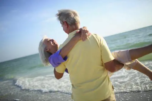 Viaggi, arte e lusso la vita (da turista) comincia a 60 anni